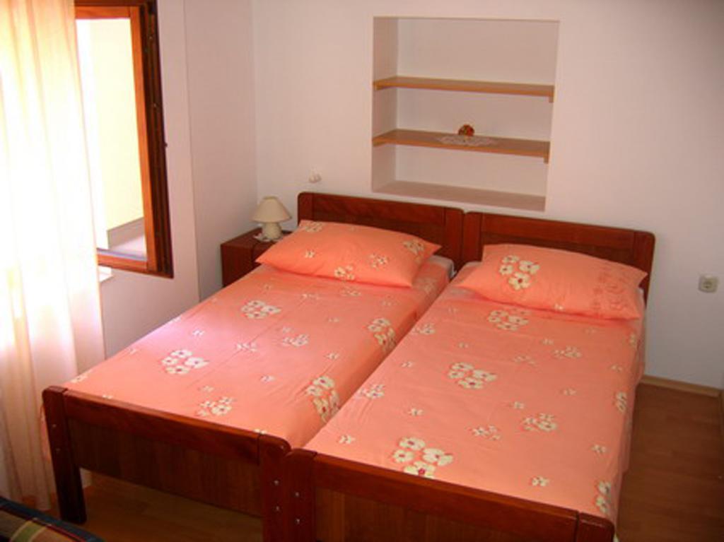 Dobra Apartments Trogir Quarto foto