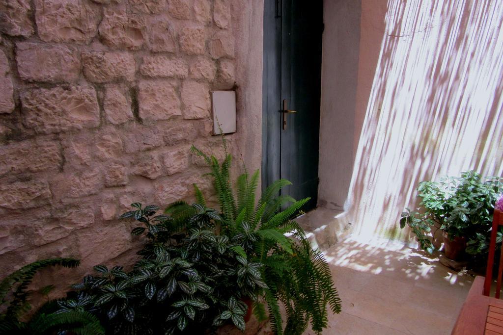 Dobra Apartments Trogir Exterior foto