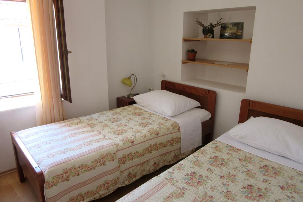 Dobra Apartments Trogir Exterior foto