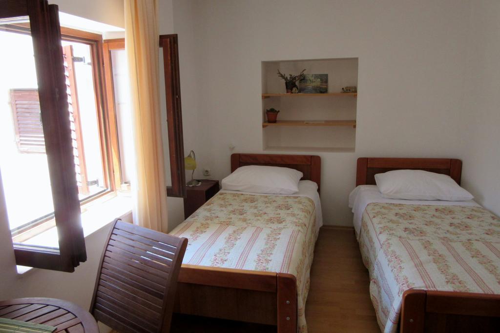 Dobra Apartments Trogir Exterior foto